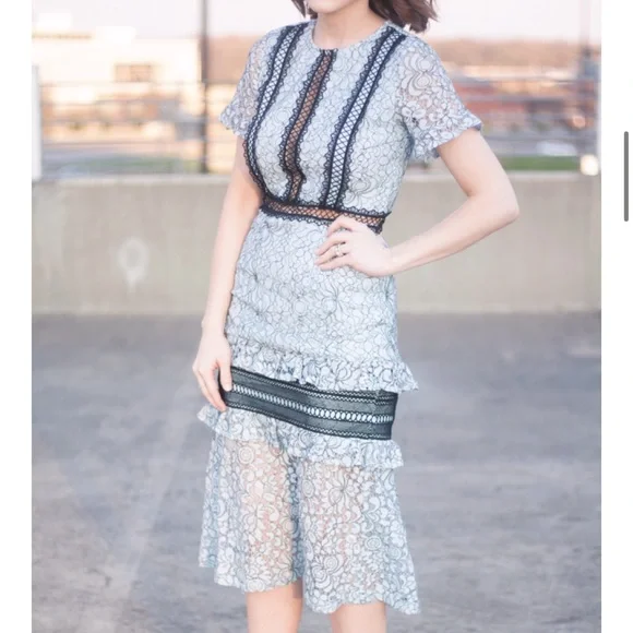 PrettyLittleThing Blue Lace Dress - Picture 4 of 6